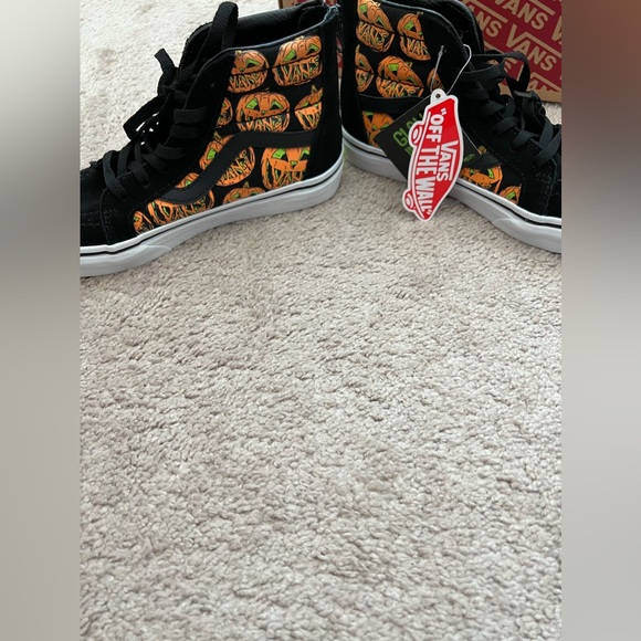 New Halloween Glow in the Dark Pumpkin Sk8 Hi Vans - Picture 11 of 14